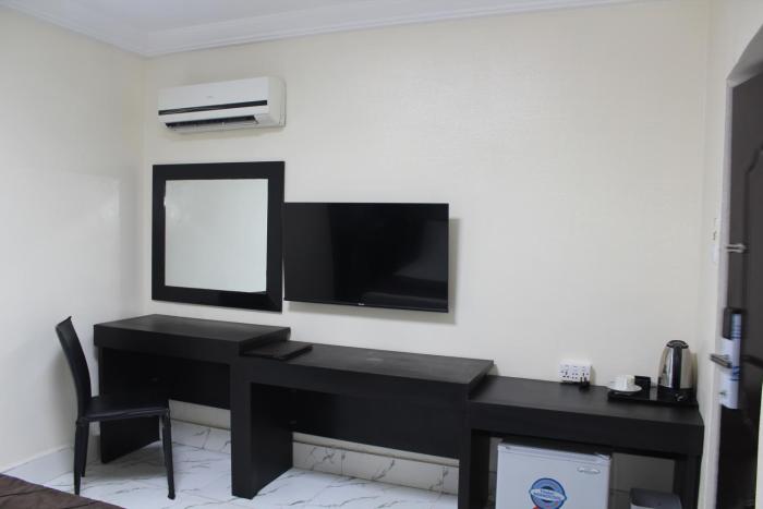the regal boutique hotel