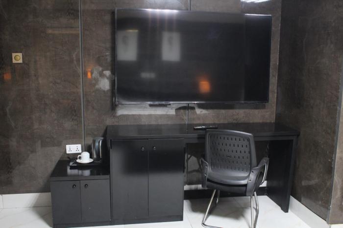 the regal boutique hotel