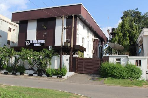 the regal boutique hotel