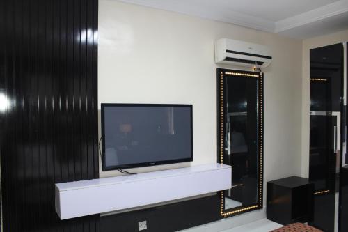 the regal boutique hotel