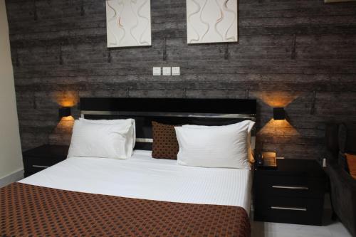 the regal boutique hotel
