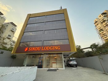 sindu executive lodging