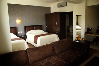 Hotel Crown Victoria,Corregidora>>Arroyo Seco,4 star