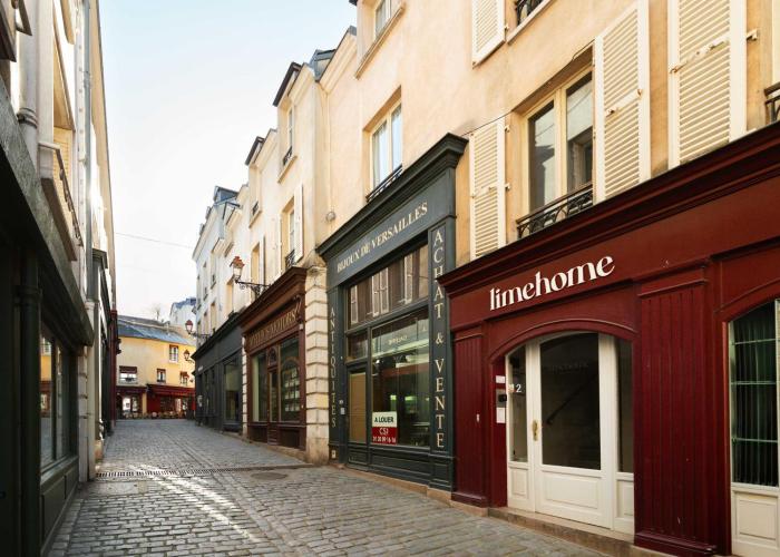 limehome versailles rue du bailliage
