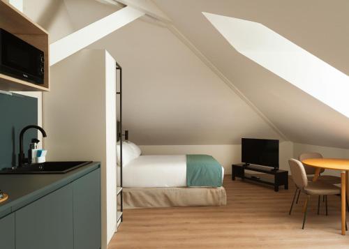 limehome versailles rue du bailliage