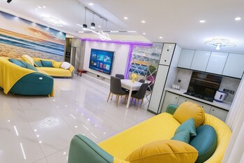 chongqing city center family apartment