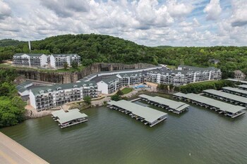 lakefront condo w 3 pools boat slip and patio views at 13mm of the big niangua