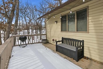 prime osage beach home pet friendly w garage near margaritaville dining and golf