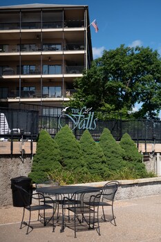 upscale lakefront condo at 2mm with pools slip and main channel views