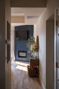 upscale lakefront condo at 2mm with pools slip and main channel views