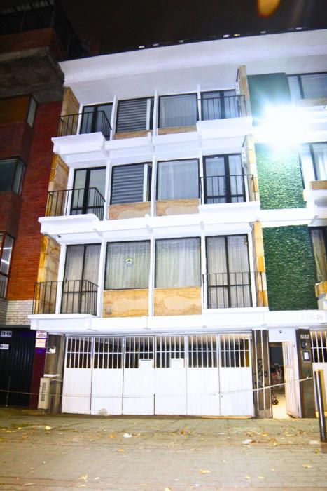 apartahotel retiro 79