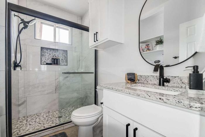 pet friendly w hot tub six minutes to downtown