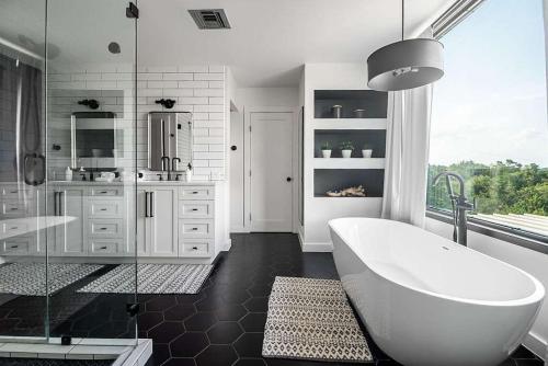 luxury 4 bedroom container home hot tub and firepit