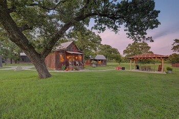 cabins out back nest