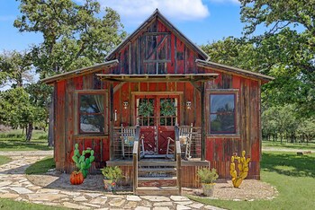 cabins out back nest