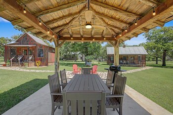 cabins out back nest