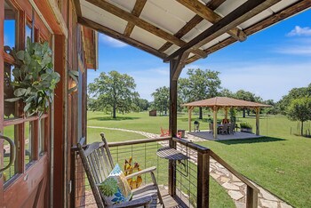 cabins out back nest