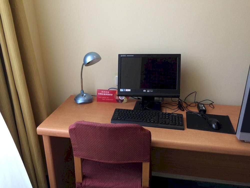 home inn plus wuxi zhongshan road shenglimen metro station