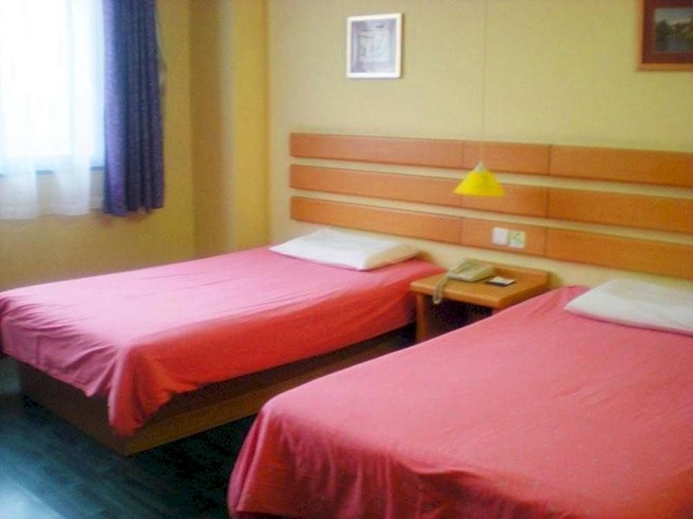 home inn plus wuxi zhongshan road shenglimen metro station