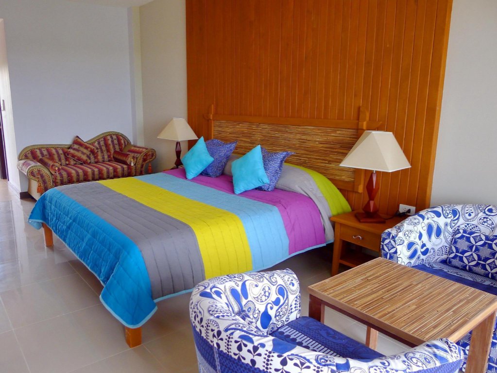 pearl laguna resort