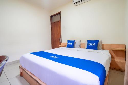 rehat at hotel kurnia karapitan