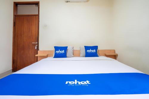 rehat at hotel kurnia karapitan
