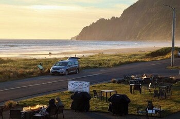 manzanita oceanfront inn