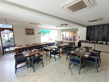 Hotel Changangkha,,3 star