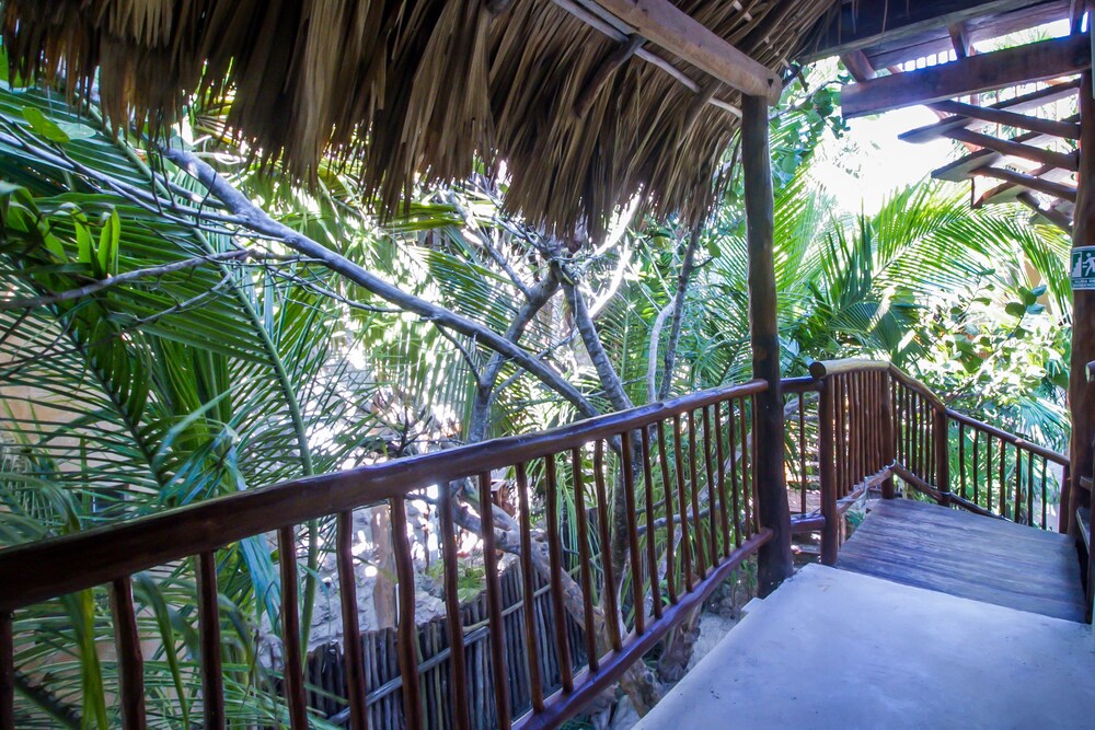 playa canek beachfront eco hotel