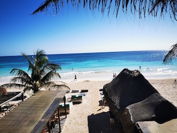 playa canek beachfront eco hotel