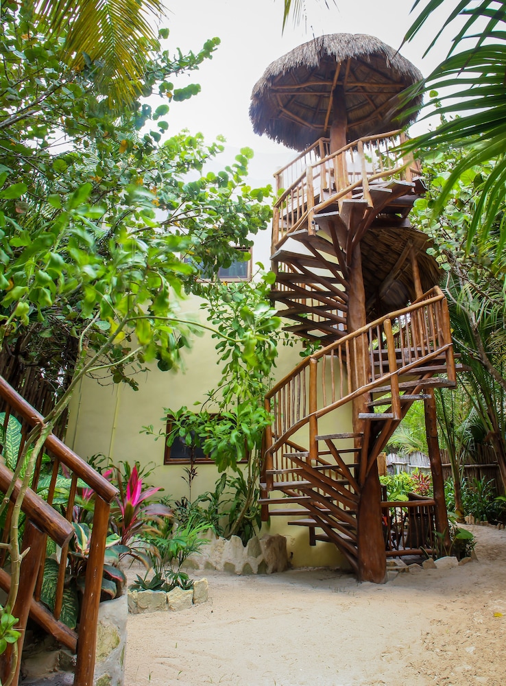 playa canek beachfront eco hotel