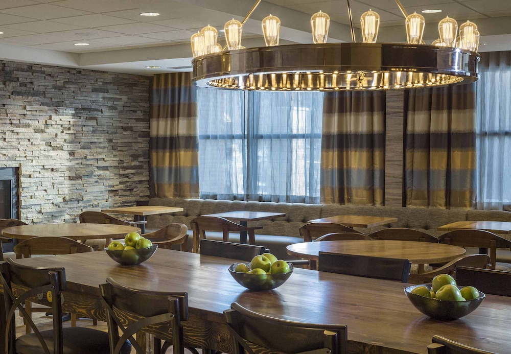 fairfield inn and suites by marriott waterbury stowe