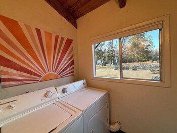 Basecamp Lodge,,2 star