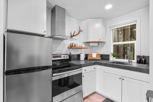 basecamp lodge
