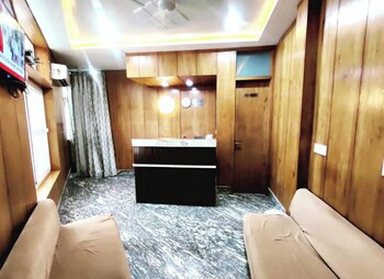 hotel royal inn bandb shimla