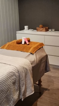 Kuben Utleie,,2 star