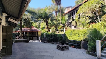 Kalimpong Bungalow,,3 star