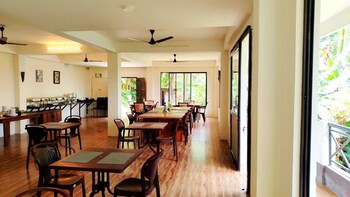 Kalimpong Bungalow,,3 star