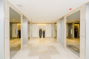 Vip Class - Orbi City,,5 star