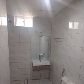 Atlas Hotel,,3 star