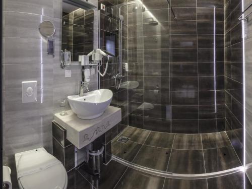 hotel theater belgrade