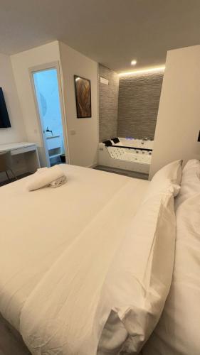 jacuzzi rooms