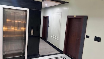 Hotel Rashmi Grand,,3 star