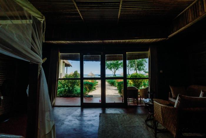 maisara mafia beach lodge
