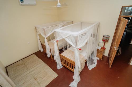 maisara mafia beach lodge