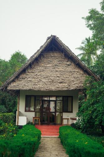 maisara mafia beach lodge