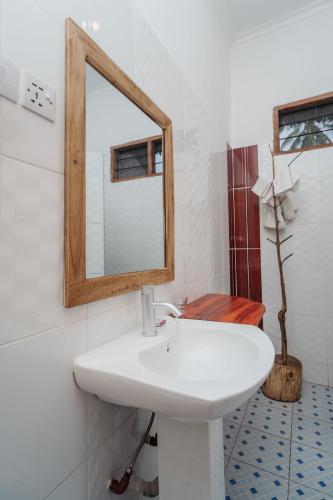 maisara mafia beach lodge