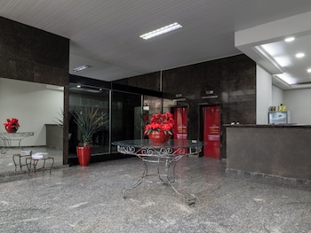 Carlton Plaza Americana,,3 star