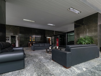 Carlton Plaza Americana,,3 star