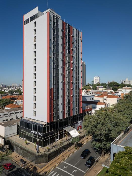 carlton plaza americana